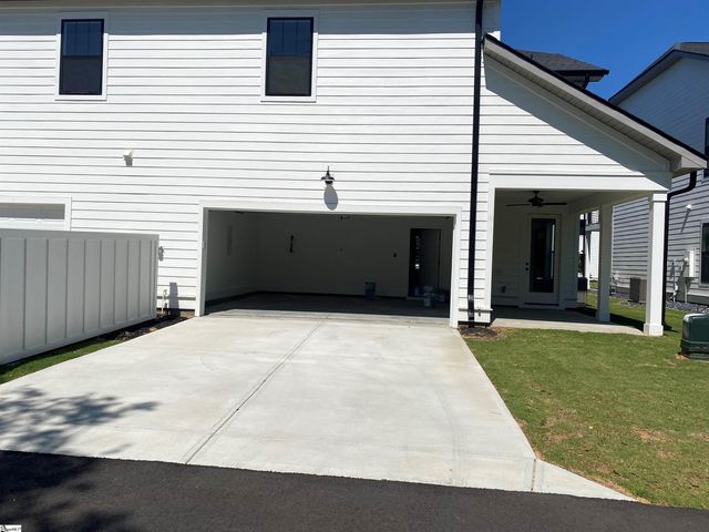 1200 N Pinot Road, Duncan, SC 29334