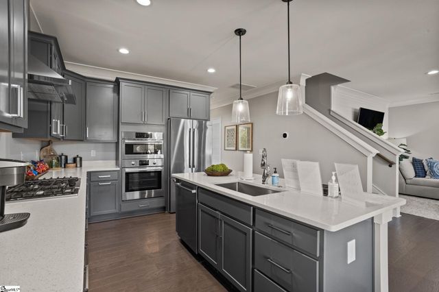 1200 N Pinot Road, Duncan, SC 29334