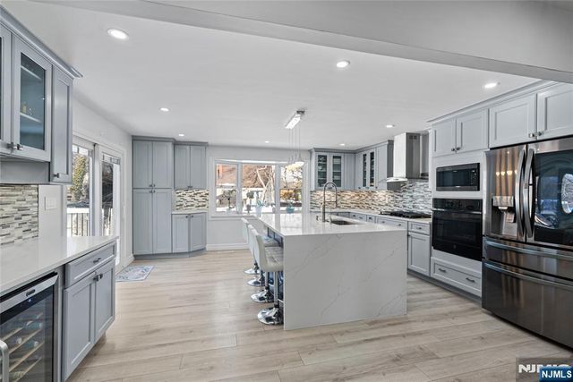 170 Clinton Avenue, New Milford, NJ 07646