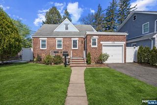 170 Clinton Avenue, New Milford, NJ 07646