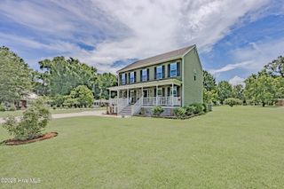 307 W Murray Street, Wallace, NC 28466