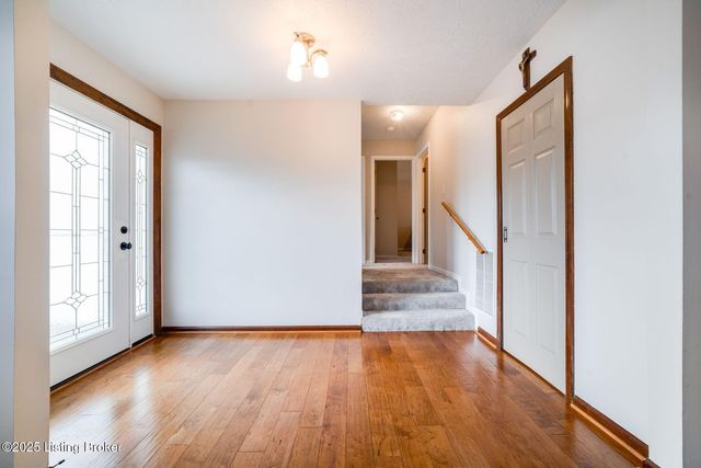 8405 Fernview Dr, Louisville, KY 40291