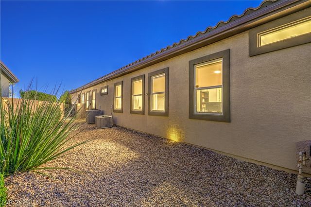 7119 Arabian Ridge Street, Las Vegas, NV 89131