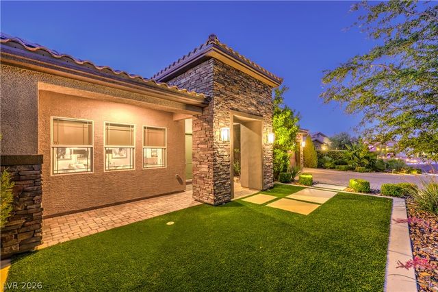 7119 Arabian Ridge Street, Las Vegas, NV 89131