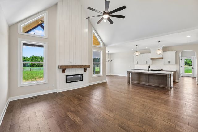 1181 Unionville Deason Rd, Shelbyville, TN 37160