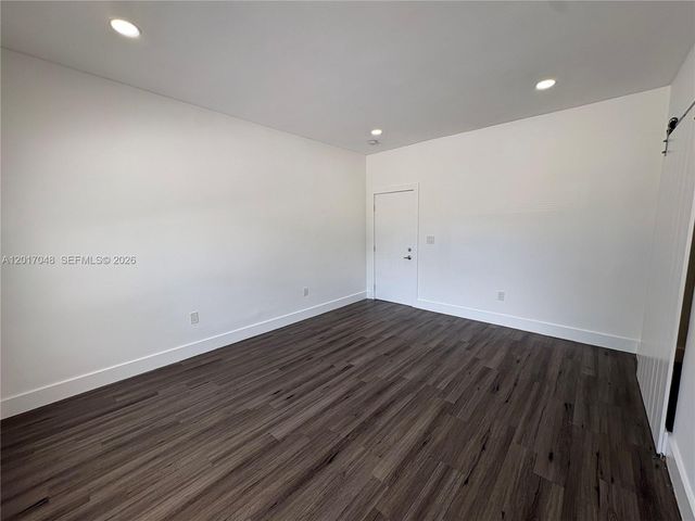 3237 SW 4th St 6, Miami, FL 33135