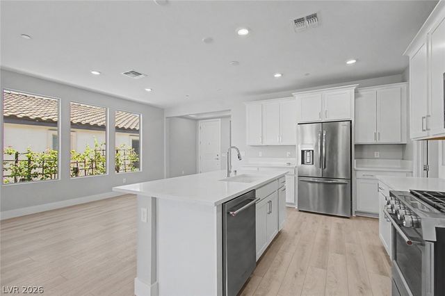 48 Crimson Cactus Avenue, Henderson, NV 89011