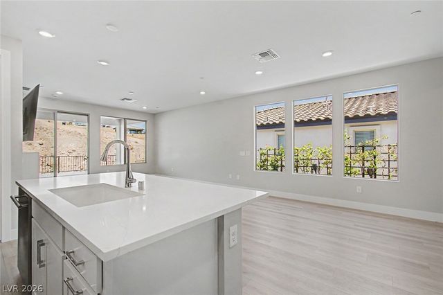 48 Crimson Cactus Avenue, Henderson, NV 89011