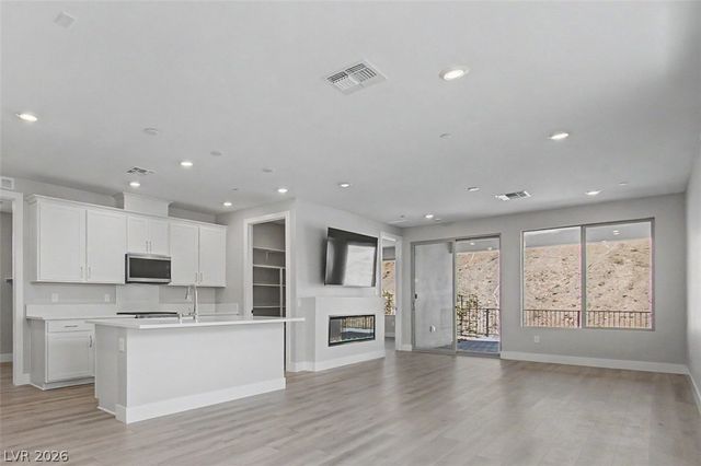 48 Crimson Cactus Avenue, Henderson, NV 89011