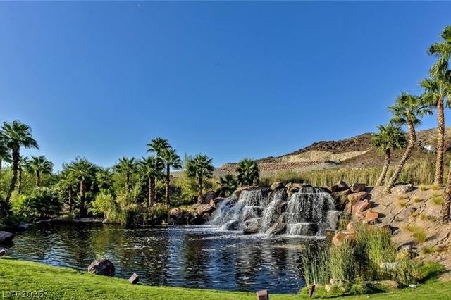 48 Crimson Cactus Avenue, Henderson, NV 89011