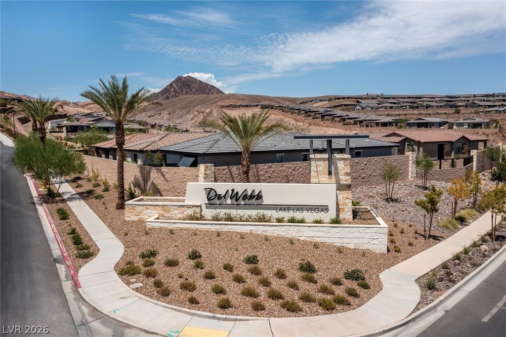 48 Crimson Cactus Avenue, Henderson, NV 89011 — photo 2