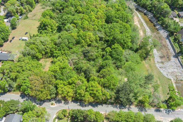 229 East Drive, Mobile, AL 36608