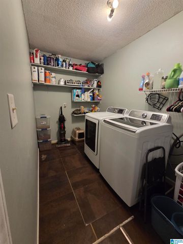512 CAROLINE DRIVE, Weaver, AL 36277