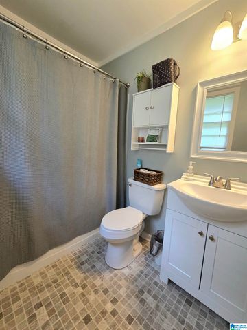 512 CAROLINE DRIVE, Weaver, AL 36277