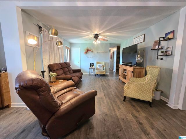 512 CAROLINE DRIVE, Weaver, AL 36277