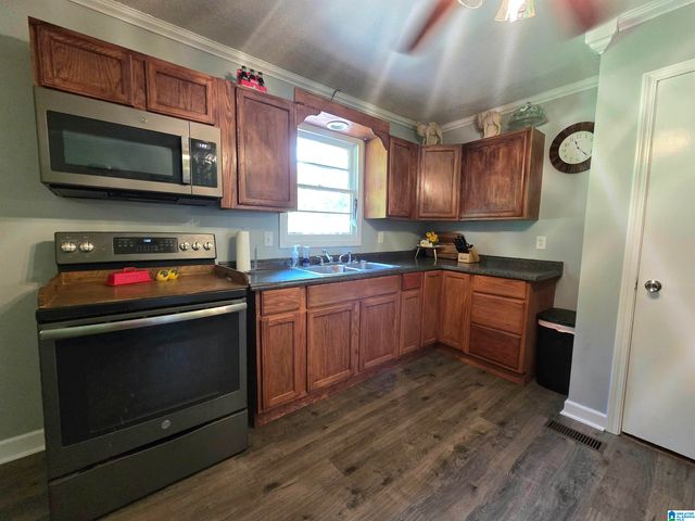 512 CAROLINE DRIVE, Weaver, AL 36277