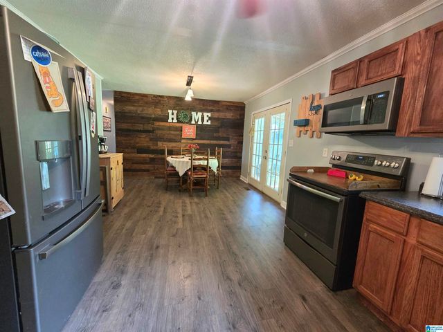 512 CAROLINE DRIVE, Weaver, AL 36277