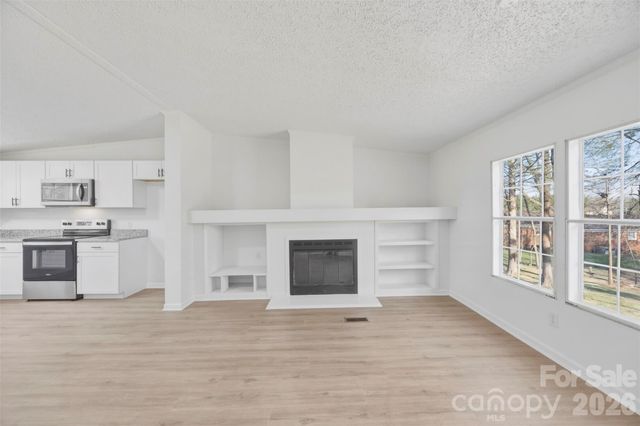 1123 Dallas Stanley Highway, Dallas, NC 28034