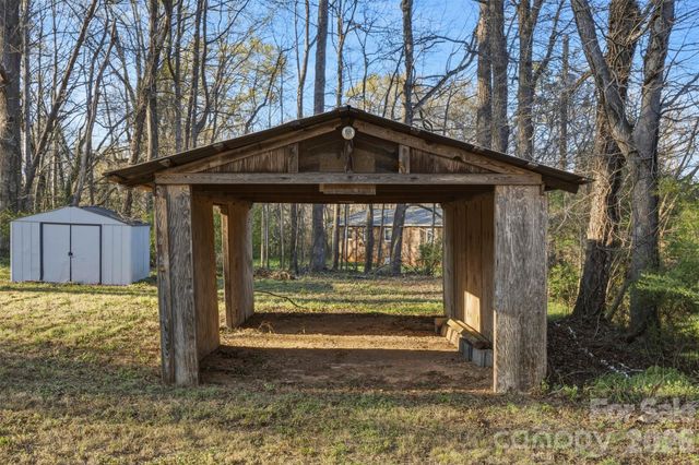 1123 Dallas Stanley Highway, Dallas, NC 28034