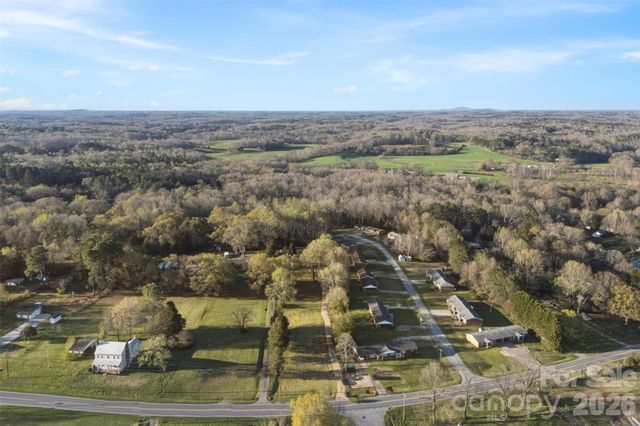 1123 Dallas Stanley Highway, Dallas, NC 28034