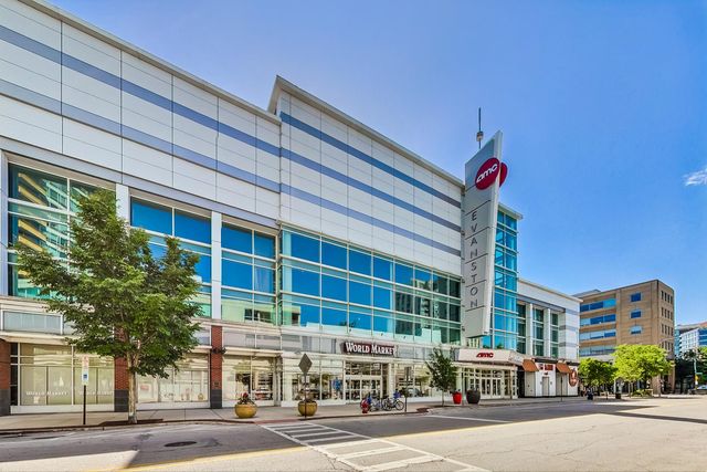 1720 Maple Avenue 780, Evanston, IL 60201