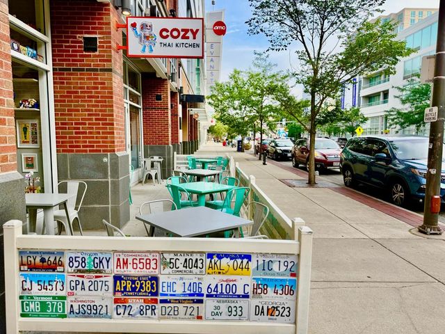 1720 Maple Avenue 780, Evanston, IL 60201