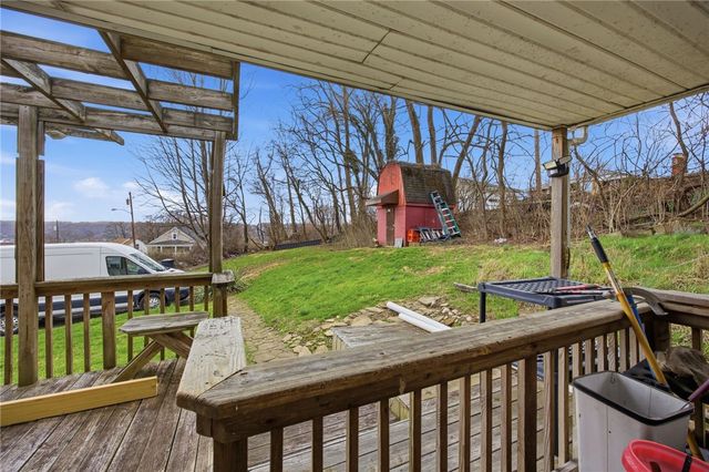 501 Camp Avenue, New Kensington, PA 15068