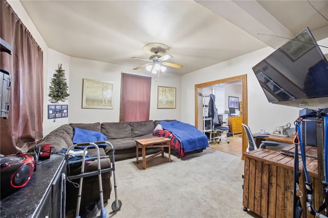 501 Camp Avenue, New Kensington, PA 15068