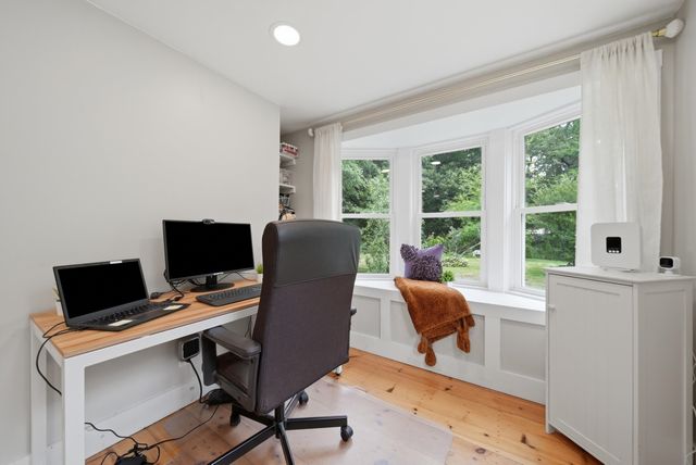 27 Baker Street, Hudson, NH 03051