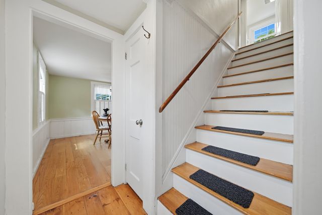 27 Baker Street, Hudson, NH 03051