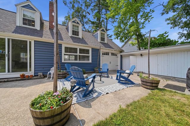 27 Baker Street, Hudson, NH 03051