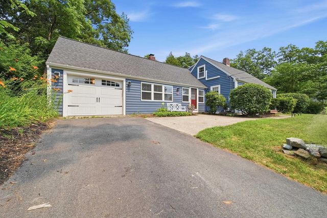 27 Baker Street, Hudson, NH 03051