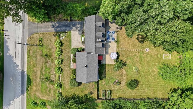 27 Baker Street, Hudson, NH 03051