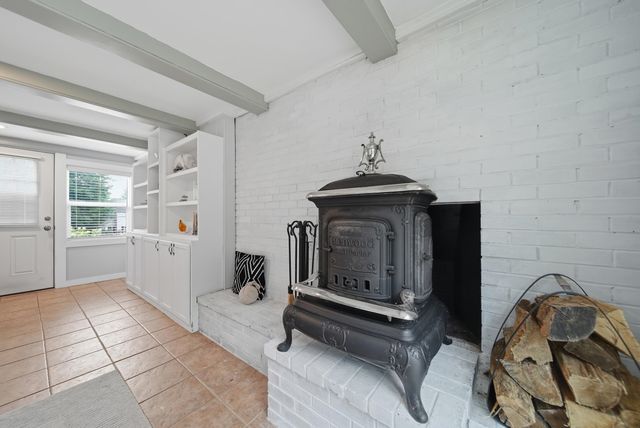 27 Baker Street, Hudson, NH 03051