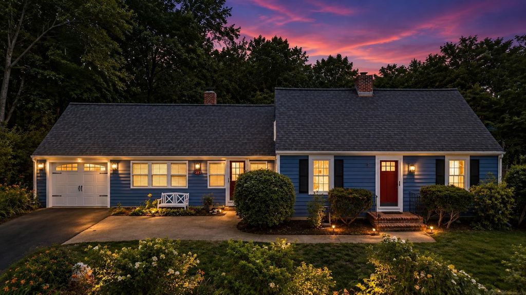 27 Baker Street, Hudson, NH 03051