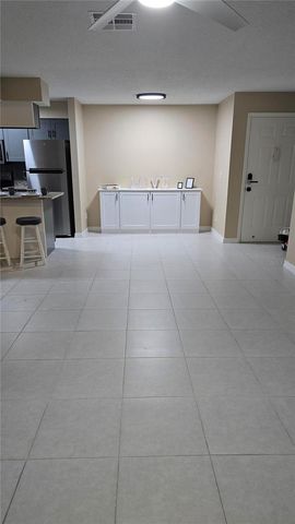 211 THORN TREE PLACE 211, Brandon, FL 33511