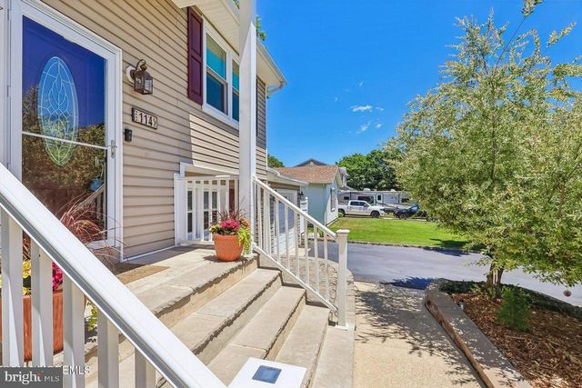 114 OUTBOARD AVENUE, Manahawkin, NJ 08050
