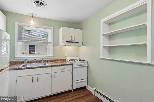 114 OUTBOARD AVENUE, Manahawkin, NJ 08050