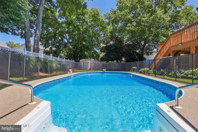 114 OUTBOARD AVENUE, Manahawkin, NJ 08050