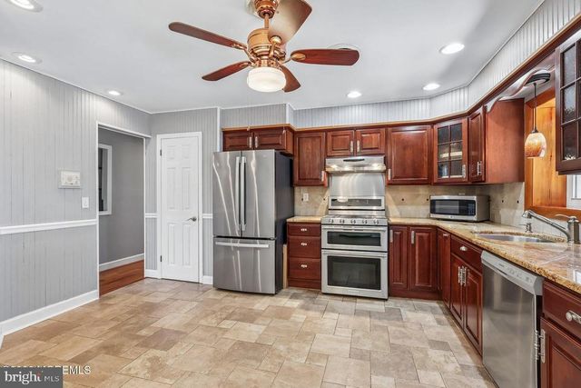 114 OUTBOARD AVENUE, Manahawkin, NJ 08050
