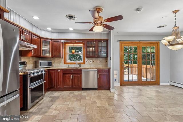 114 OUTBOARD AVENUE, Manahawkin, NJ 08050