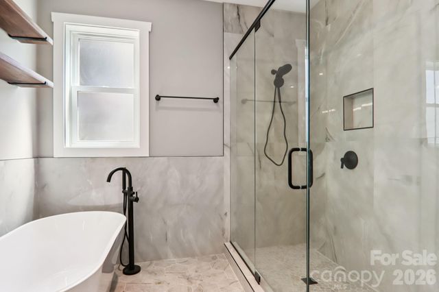 903 Lennox Park Drive, Hendersonville, NC 28739