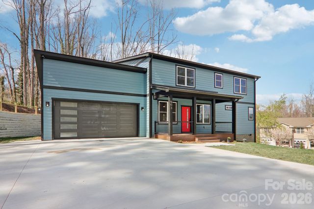 903 Lennox Park Drive, Hendersonville, NC 28739