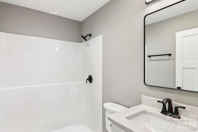 903 Lennox Park Drive, Hendersonville, NC 28739