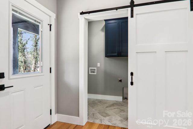 903 Lennox Park Drive, Hendersonville, NC 28739