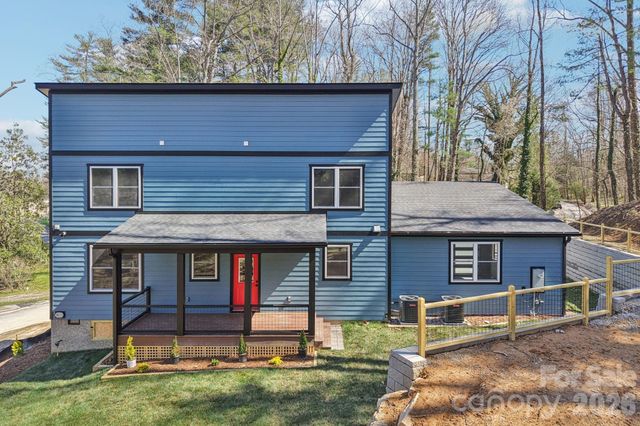 903 Lennox Park Drive, Hendersonville, NC 28739