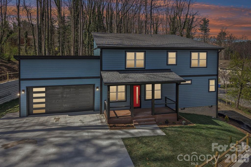 903 Lennox Park Drive, Hendersonville, NC 28739