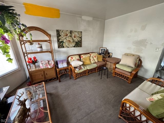 88 N 6Th St, Paterson City, NJ 07522
