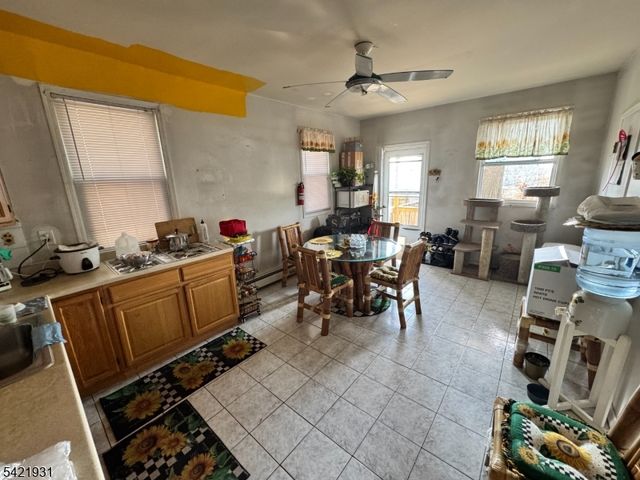 88 N 6Th St, Paterson City, NJ 07522