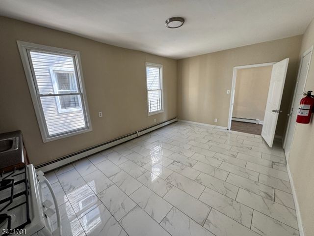 88 N 6Th St, Paterson City, NJ 07522